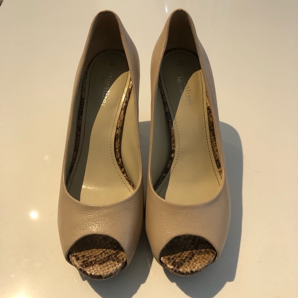 NATURALIZER N5 Comfort Cream & Professional 3" Heels Size 8 Wide - Picture 1 of 5
